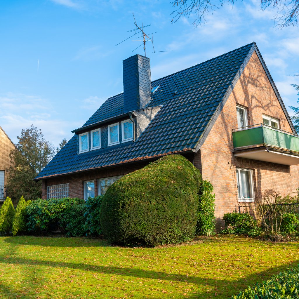 Beautiful Luxury Home Exterior. Modern  house